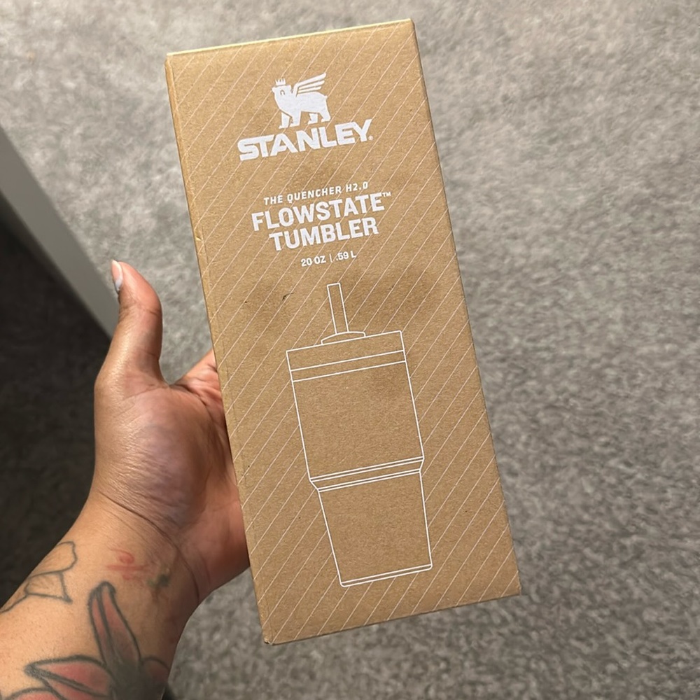BRAND NEW Stanley Flowstate Tumbler 20oz